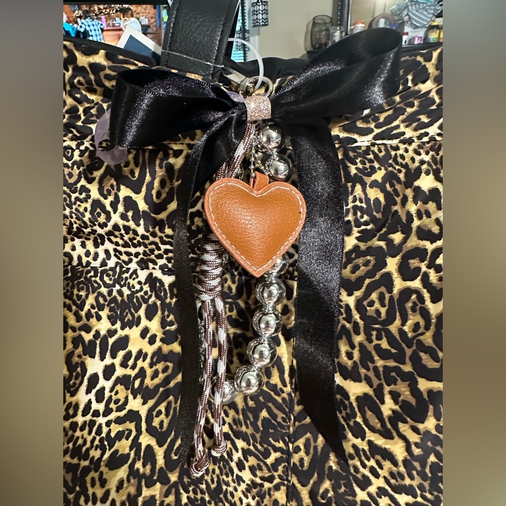 Madden Girl Reversible Leopard tote